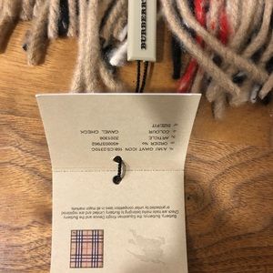 NWT! Burberry The Classic Check Cashmere Scarf